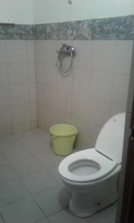 מאלאנג Adel'S Guest House מראה חיצוני תמונה