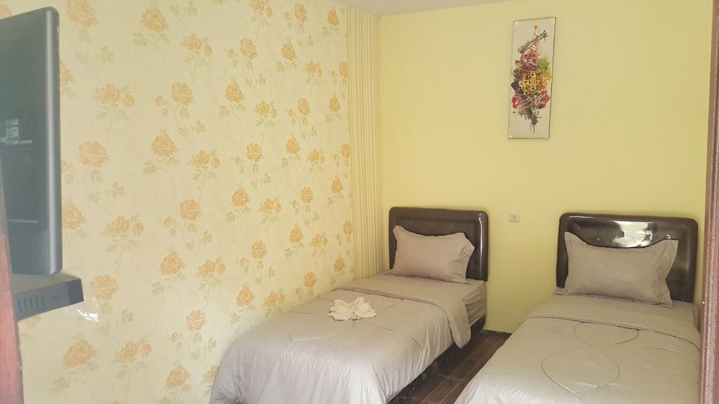 מאלאנג Adel'S Guest House מראה חיצוני תמונה